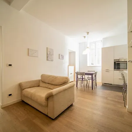 Casa Vacanze Nel Cuore Di Apartment